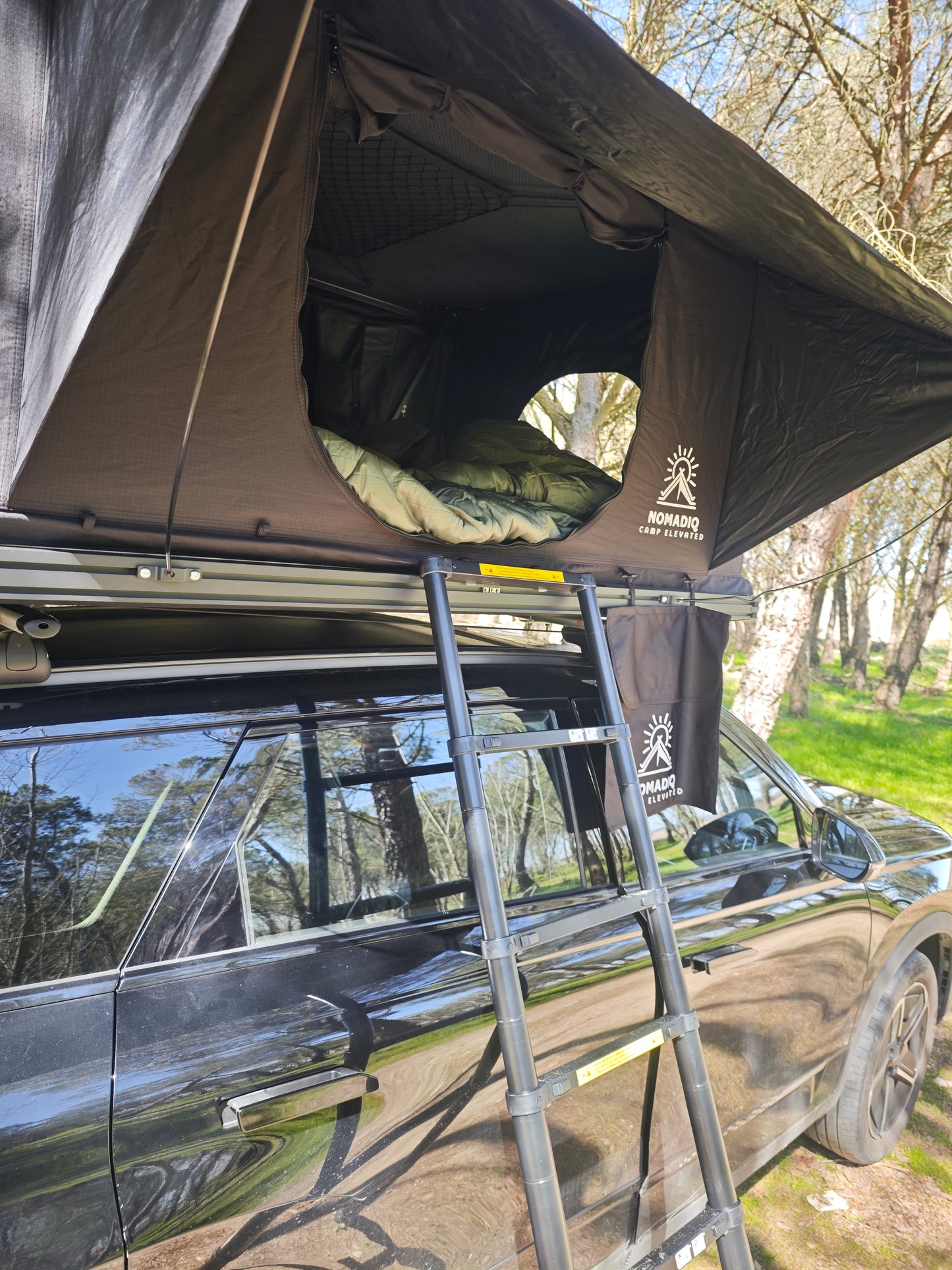 Nomadiq Elevate – Tienda de Techo Rígida 4 Estaciones para Coche